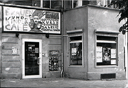 Front - EWA e.V. Frauenzentrum 1990